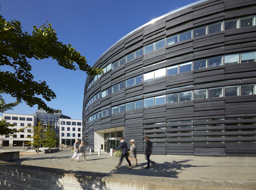 Livstid för man som beställt dödsskjutningar – dubbelt ansvar för ”error in persona”