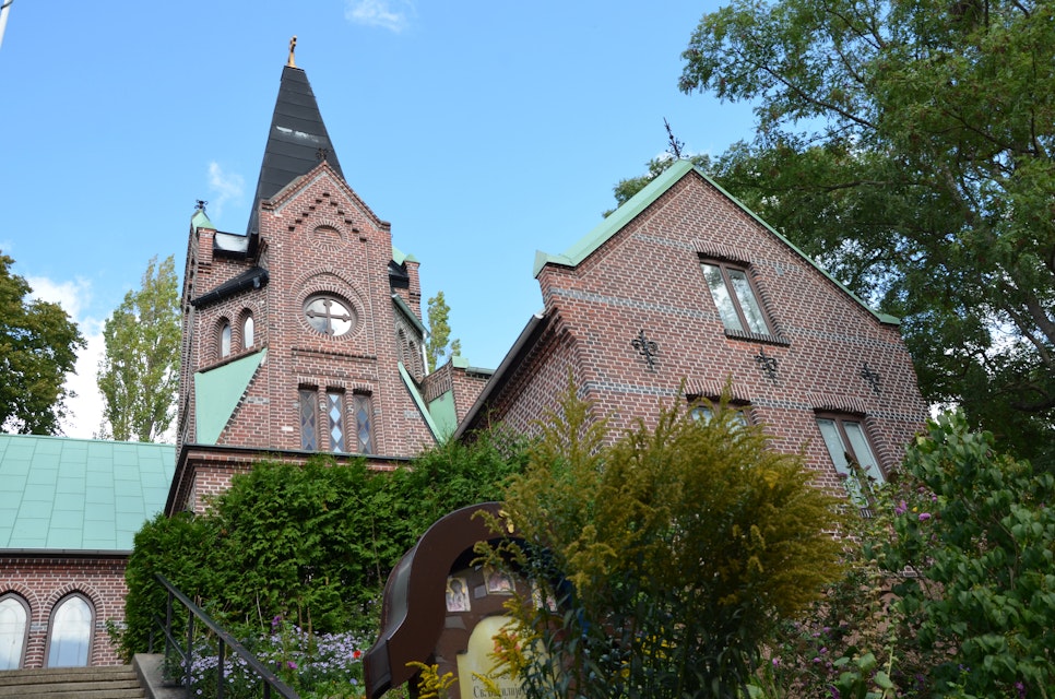 Går miste om en miljon för bevakning av kyrka - behörighet saknades ingå avtal