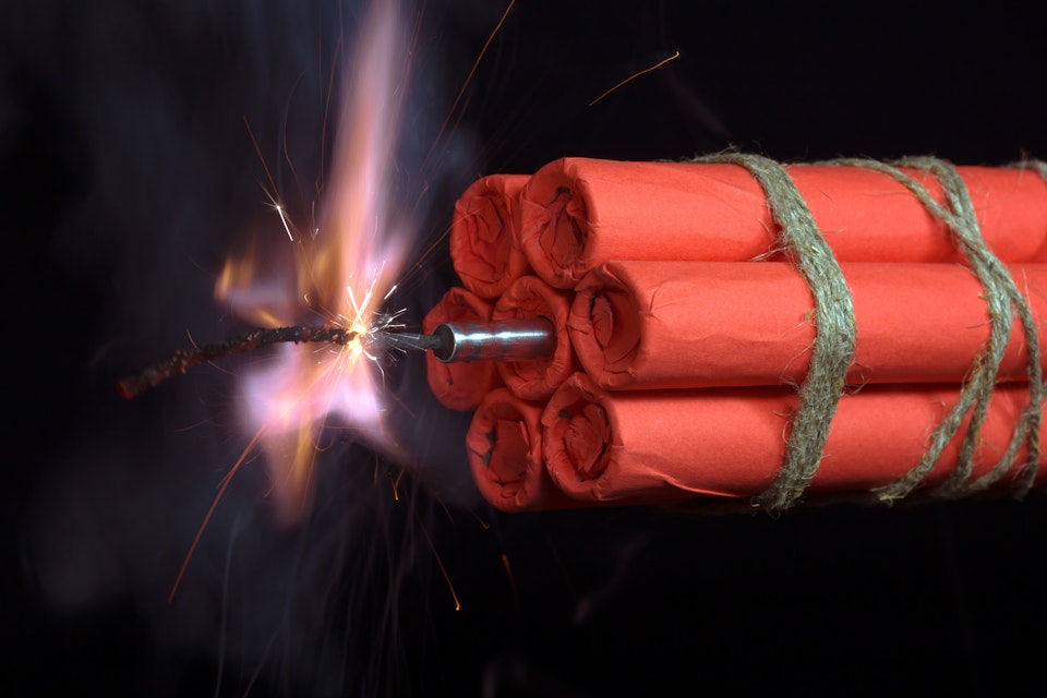 Man får bo kvar trots förvaring av 111 fyrverkeripjäser i lägenheten