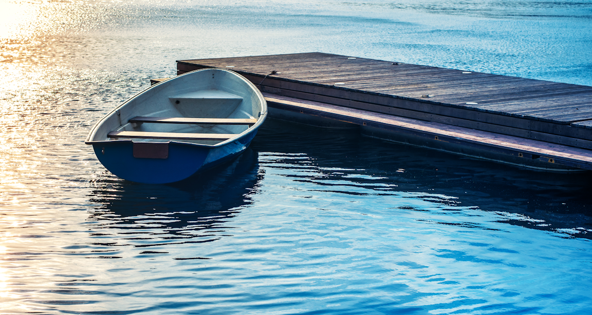 Föreläggande riva brygga riktades felaktigt mot fastighetsägaren