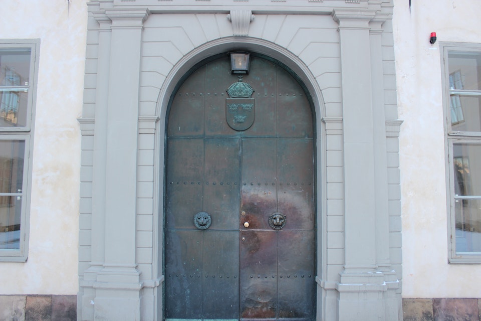 Förlamades efter oaktsam trädfällning - nu frias bolagets VD