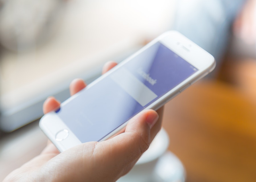 Brottmålsadvokat ”frias” – inlägg på sociala medier i klientens intresse