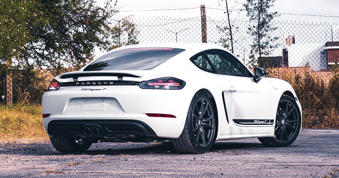 Hustruns dödsbo har bättre rätt till Porsche efter ägarregistrering 