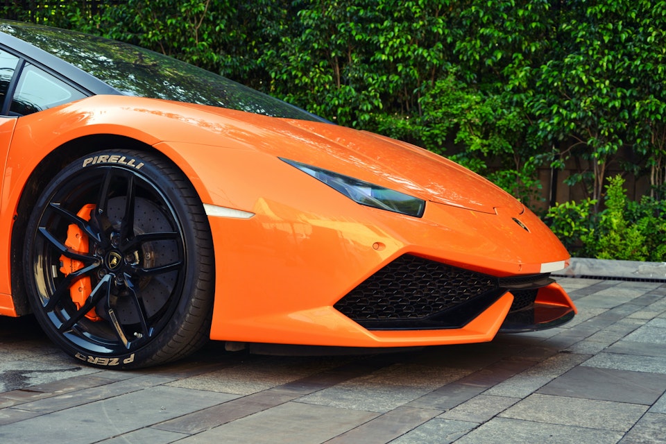 Fiffel med mätaren gav 30 procent tillbaka för en Lamborghini. Bilen på bilden är en annan bil än den som är aktuell i målet. Foto: Unsplash. 