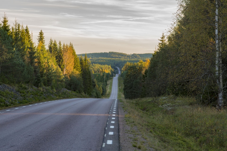 Fortkörning under omkörning inte straffbar – försökte undvika frontalkrock