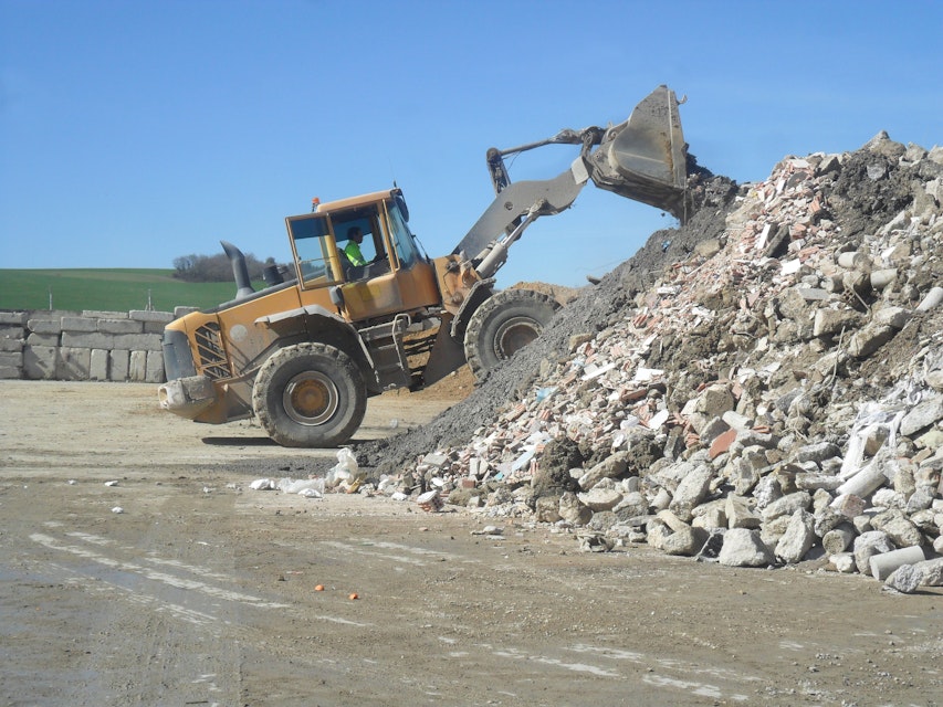 Son hade bättre rätt till traktor