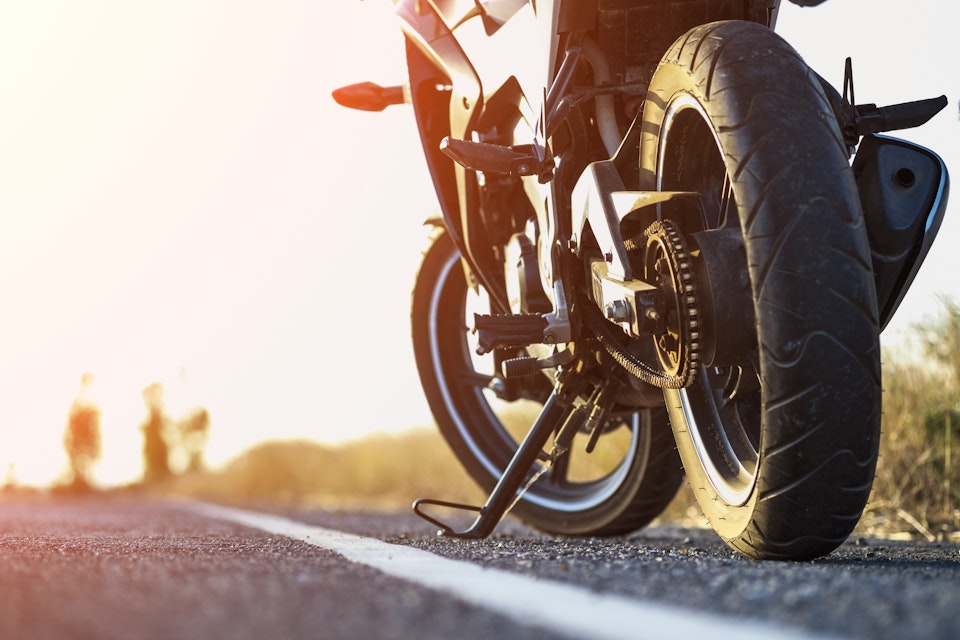 HD: Surrogationsprincipen skyddar motorcykel köpt för brottsskadeersättning från utmätning