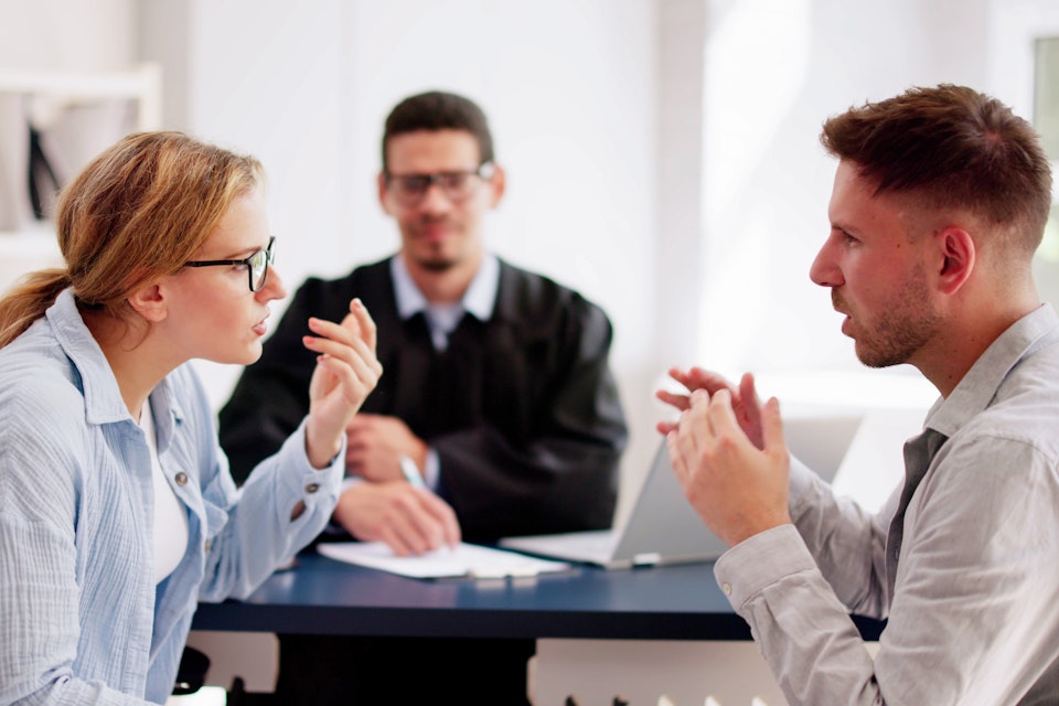 Så hanterar du konflikter och svåra samtal